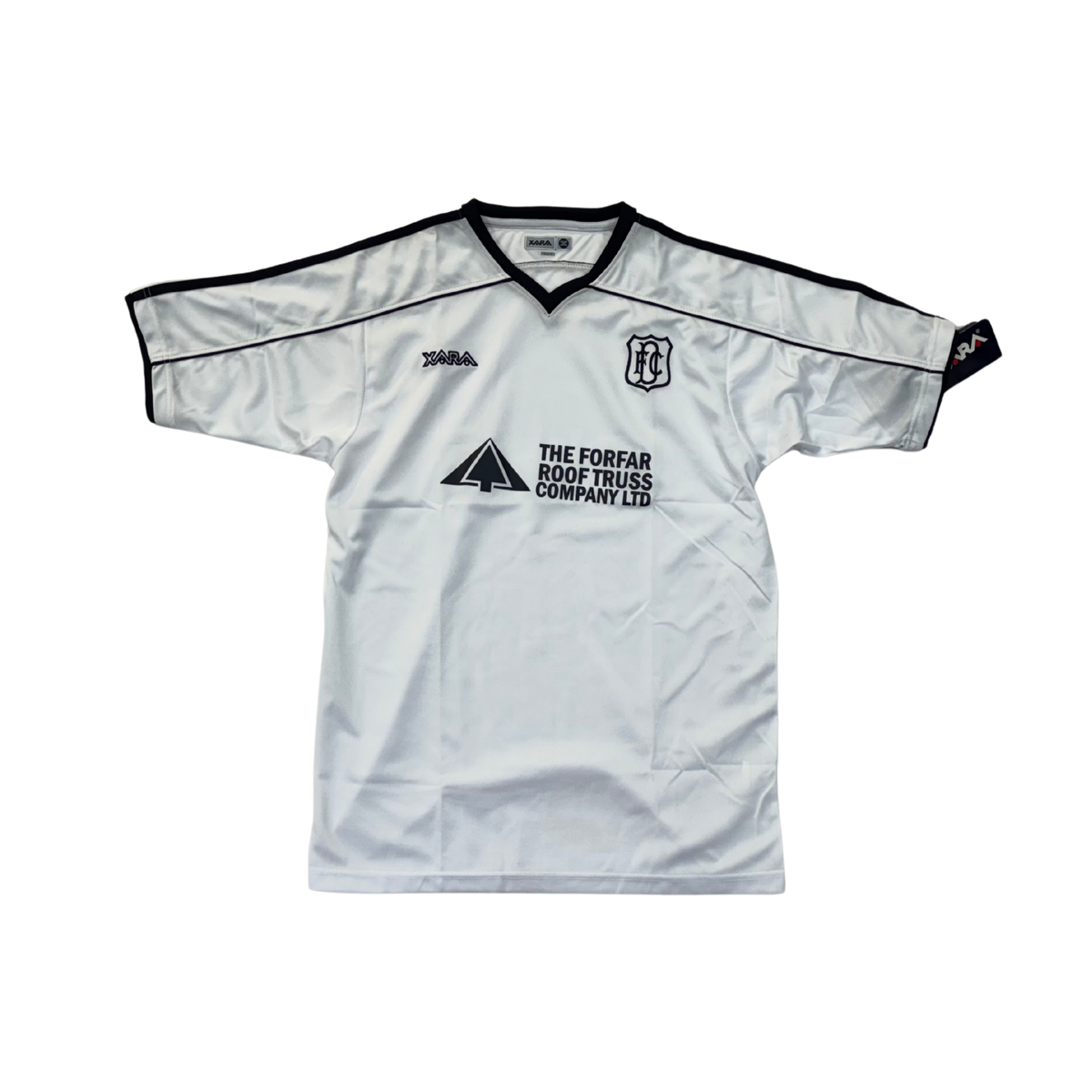 Dundee 2005 away football shirt, front view