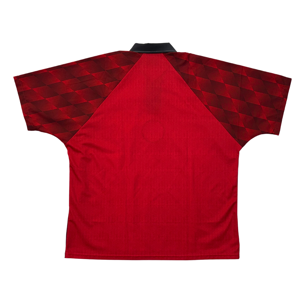 Manchester United 1996–98 home football shirt, back view