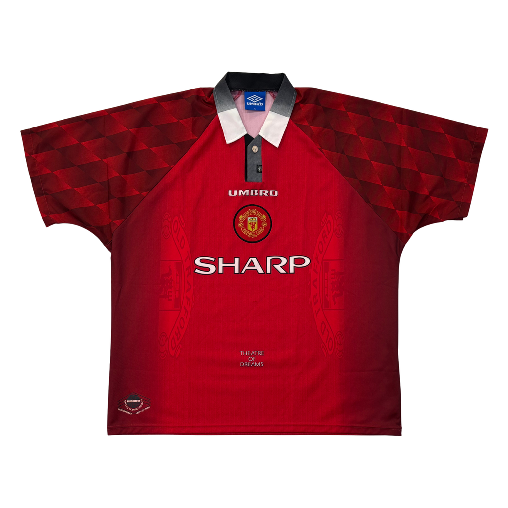 Manchester United 1996–98 home football shirt, front view