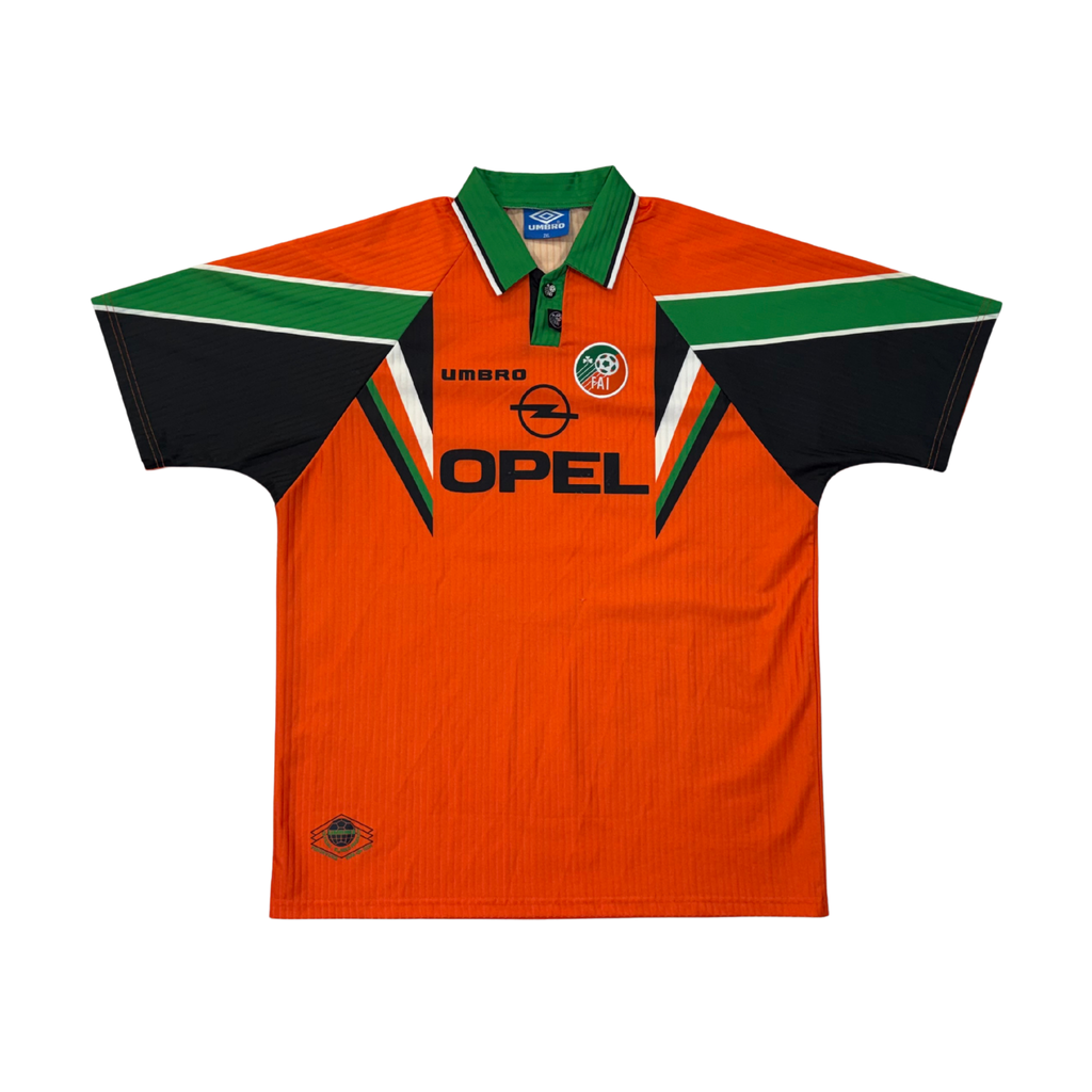 Republic of Ireland 1997/98 away football shirt, front view
